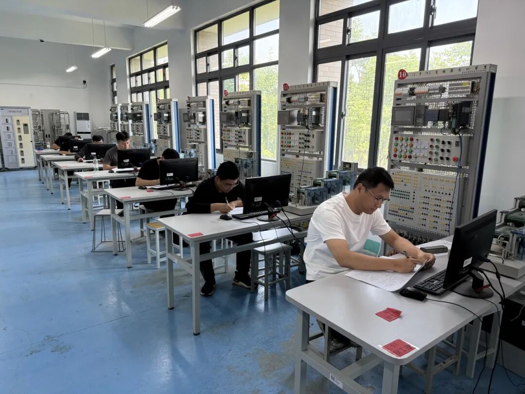 开云手机入口井神二分公司:育才赋能,激活企业发展“源头活水” 开云手机入口井神二分公司:育才赋能,激活企业发展“源头活水”